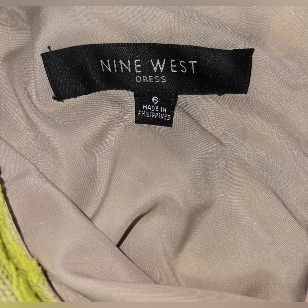 Nine West Lime Green Lace Dress Size 6 - Picture 3 of 4